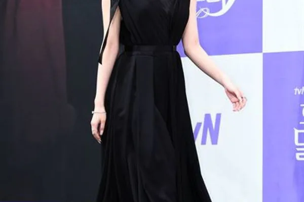 From Idol Actress to Acclaimed Screen Performer